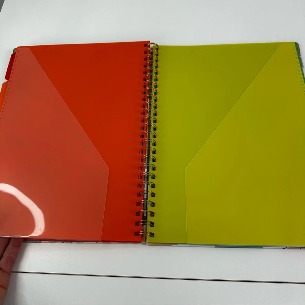 Kisdo Spiral Clipboard Folio With Pocketed Dividers 
